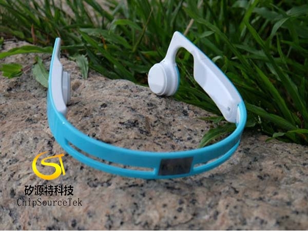 What is a bone conduction earphone